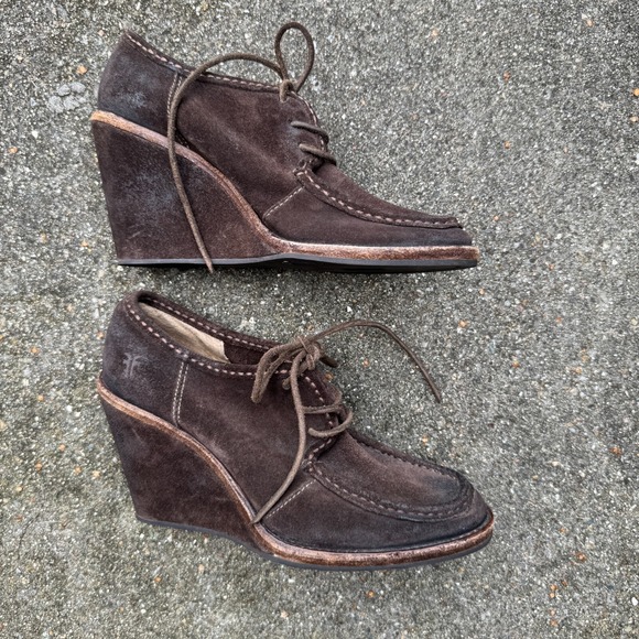 Frye Caroline Ankle Booties Womens 8.5 Brown Distressed Suede Wedge Lace Up Boot - Picture 1 of 11